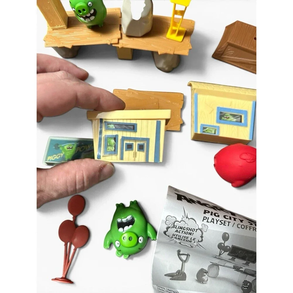 Spin Master Angry Birds Pig City Strike Slingshot Action Game Incomplete